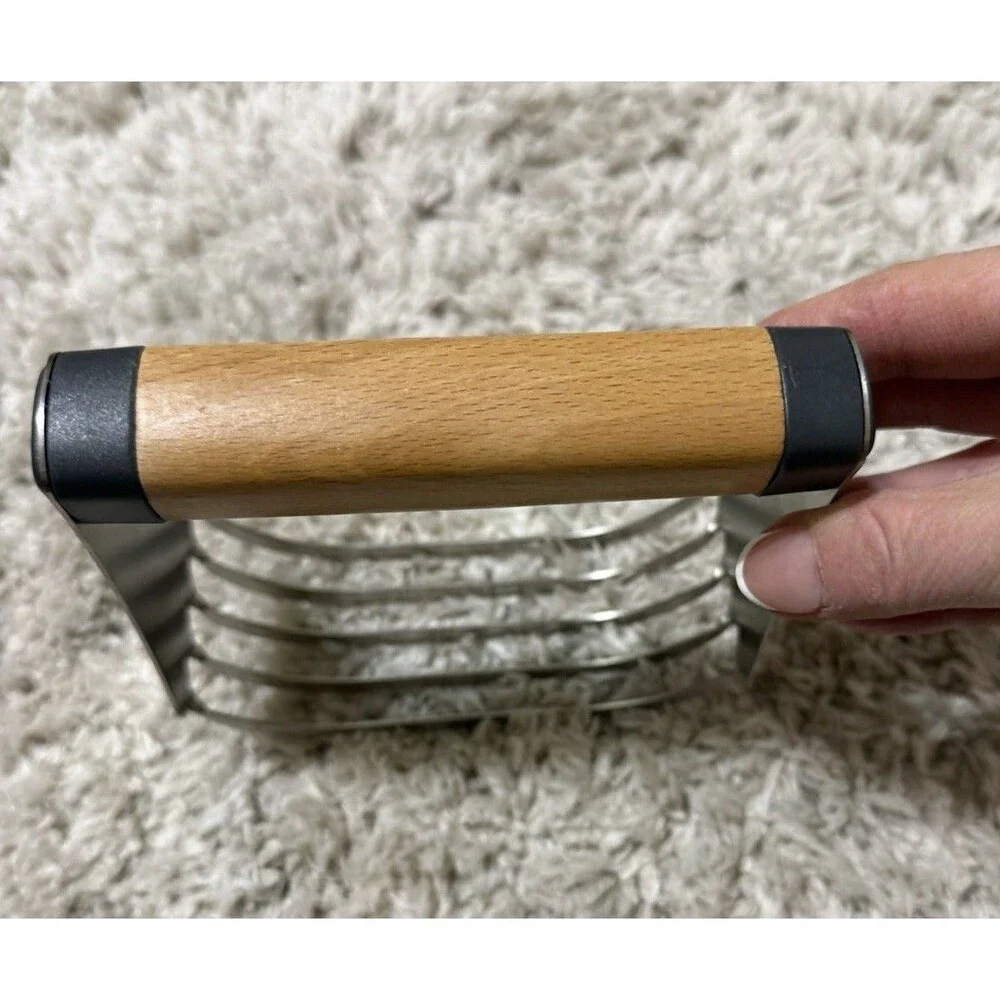 Williams Sonoma Classic Pastry Blender